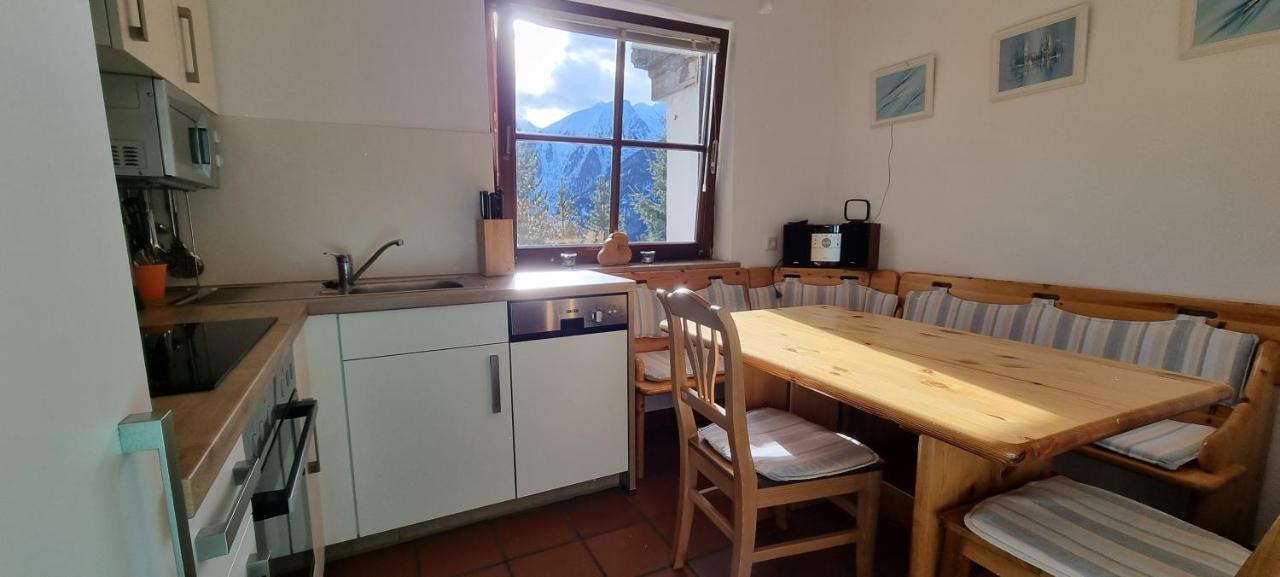 Ferienwohnung 4 Personen Alleinlage Am Wald Naehe Skigebiet Hochzeiger แยร์สเซินส์ ภายนอก รูปภาพ